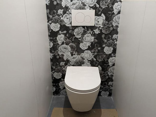 http://mundialcarrelage.com/wp-content/uploads/2023/10/carrelage-toilettes-sanitaires-640x480.jpg